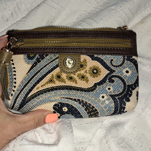 🌸 Juliette Tassel Wristlet by Spartina 449 - Picture 2 of 7